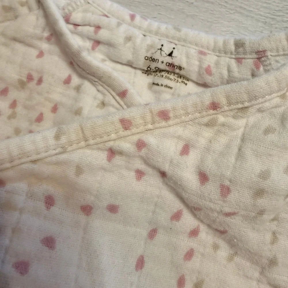 Aden &‎ anais baby long sleeve kimono bodysuit 6-9 months